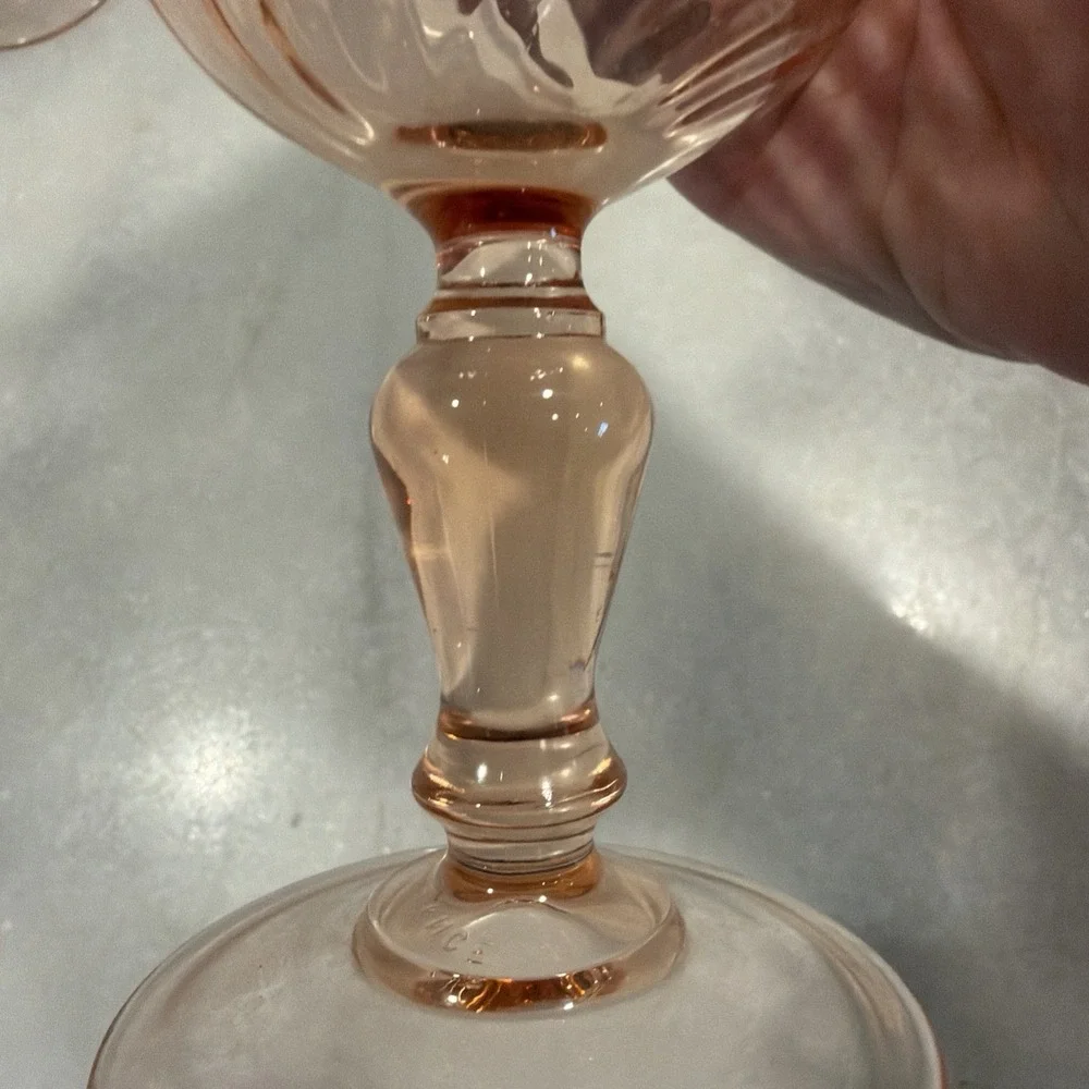 Vintage 2 Rosaline Pink 6 oz Optic Swirl Wine Glasses Arcoroc France Luminarc
